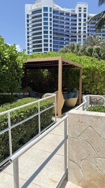 Building Photo - 5875 Collins Ave