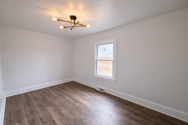 Building Photo - Gantt ST