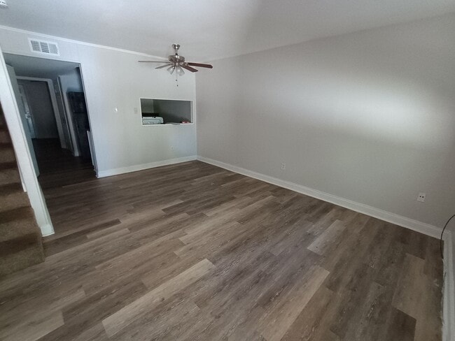 Building Photo - aya2467