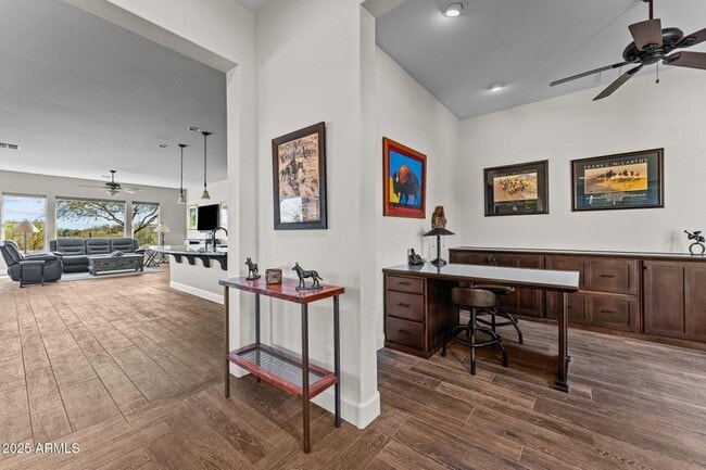 Building Photo - 3672 Ridgeview Ter