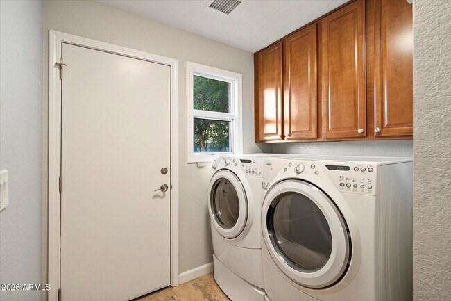 Building Photo - 11414 N 54th Pl