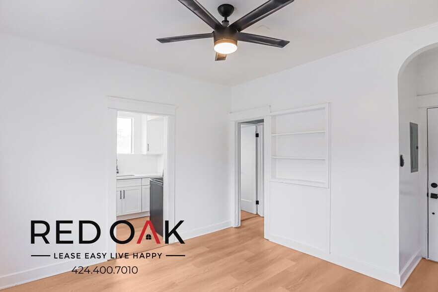 Building Photo - 4348 Lockwood Ave