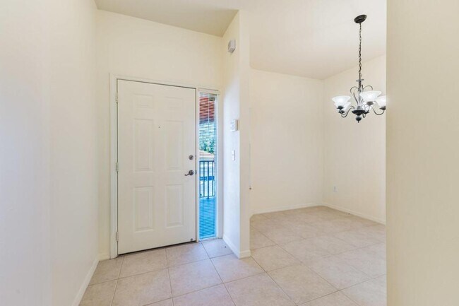 Building Photo - 15989 Mandolin Bay Dr