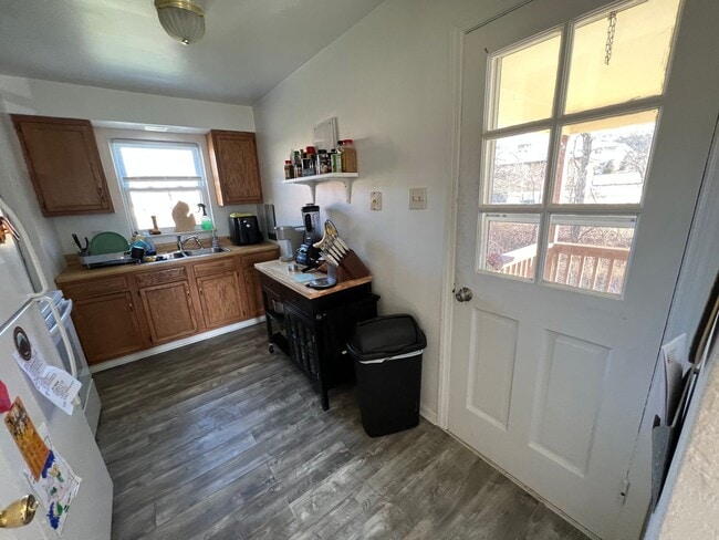 Building Photo - Charming Ranch Home in Peters Township – Huge Yard, Quiet Setting & Great Location!