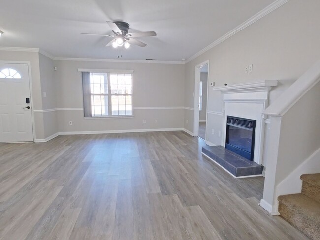 Building Photo - Large Pet Friendly Rental in Grovetown GA ...