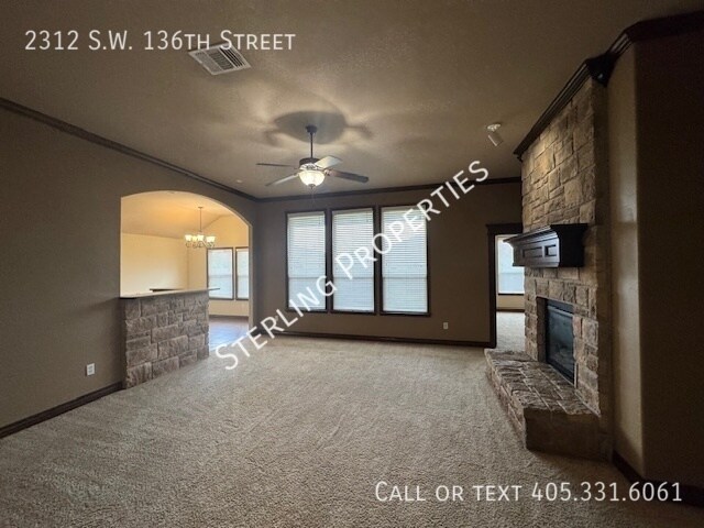 Building Photo - 2312 SW 136th St