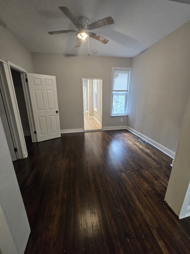 Building Photo - 6349 Elmwood Ave