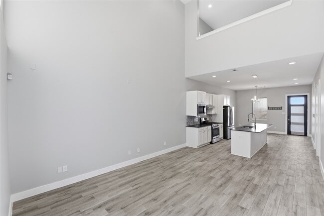 Building Photo - 1709 Cedrocanna Ln