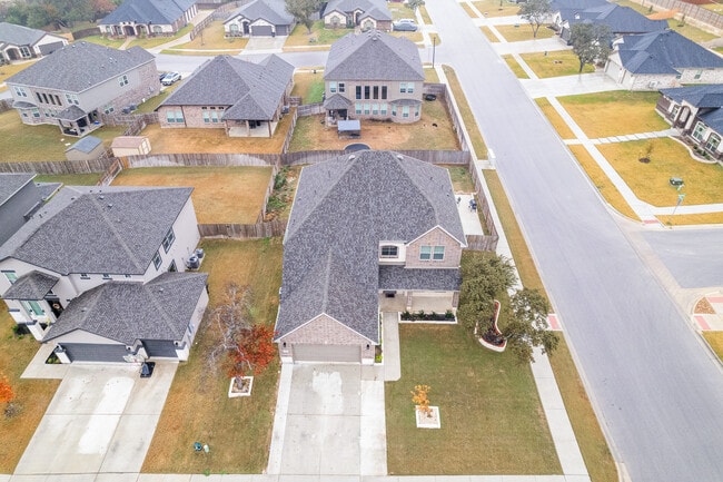 Building Photo - 7601 Silver Dr