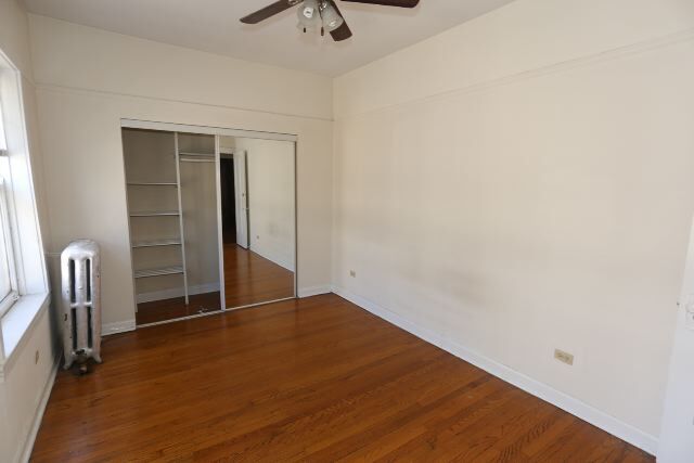 Building Photo - 821 W Waveland Ave