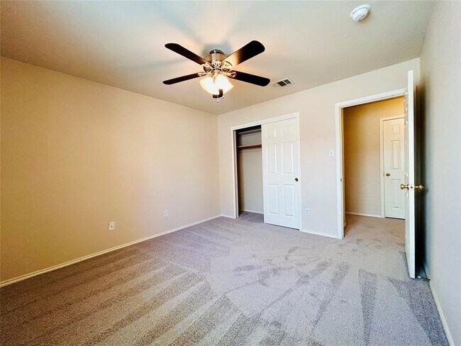 Building Photo - 468 Clarence Ct