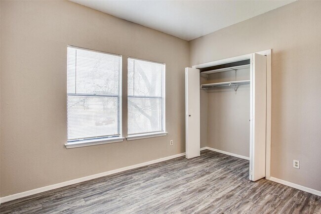 Building Photo - 5301 Indio Cove