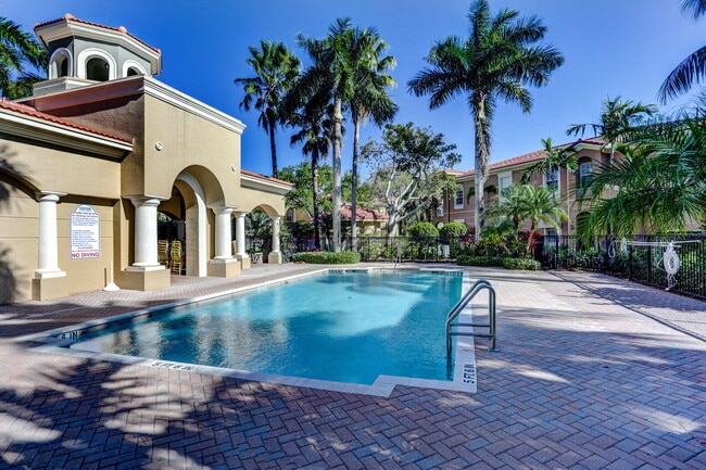 Building Photo - 4991 Bonsai Cir