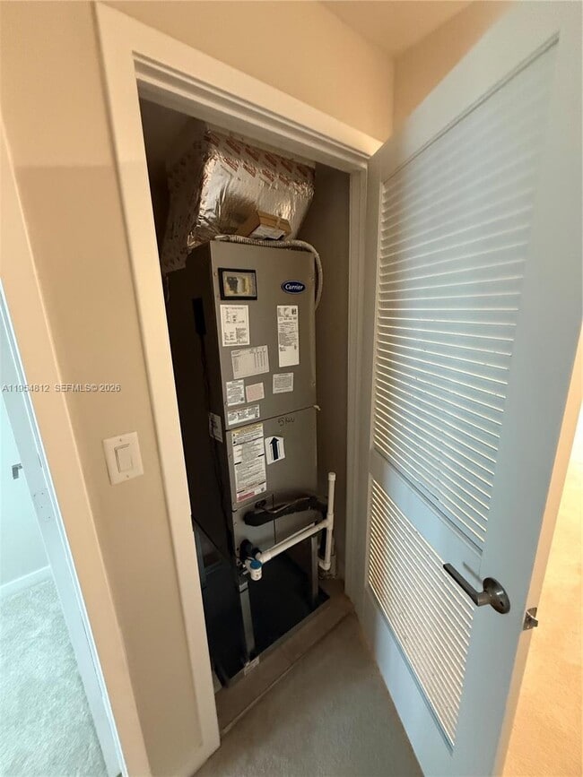 Building Photo - 585 NW 11th St