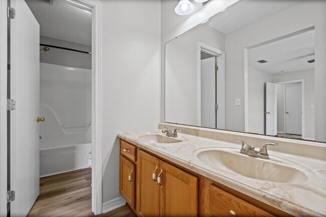 Building Photo - 22710 Mattingly St