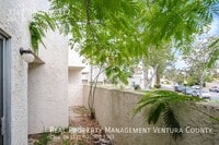 Building Photo - 3342 Darby-317