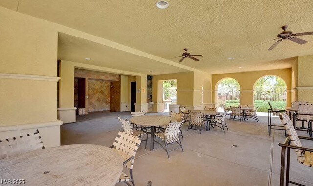 Building Photo - 10323 Koala Forest St