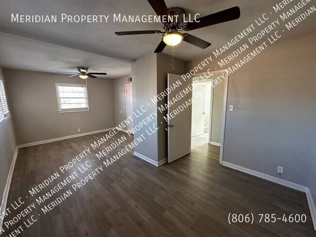 Building Photo - 1602 39th St