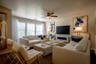 Interior Photo - Estates at Palm Bay