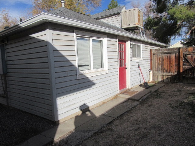 Building Photo - 1425 Pinyon Ave