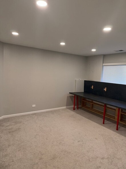 Building Photo - 4325 Savoy Ln