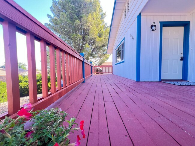 Building Photo - HOME – COTTONWOOD - VERDE VILLAGE UNITS