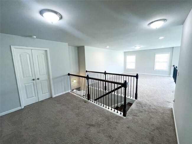 Building Photo - 4030 Tobiano Trl