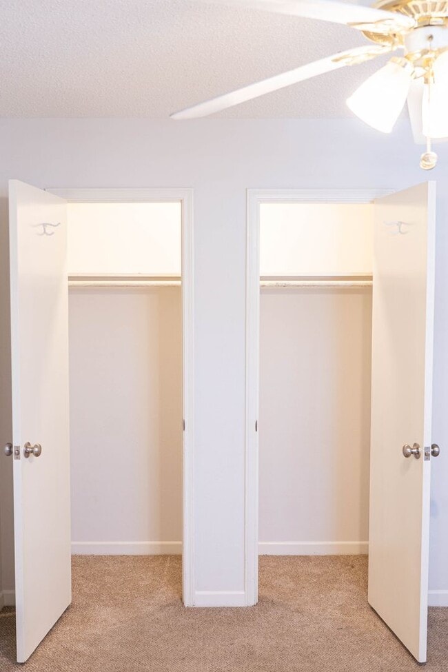 Building Photo - 6508-6510 Alford