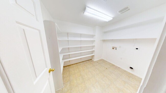 Building Photo - 4511 Donegal Bay Ct