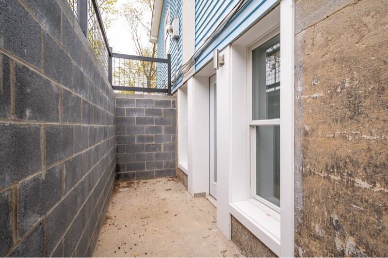 Building Photo - 748 Avondale Rd