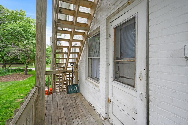 Building Photo - 3111 E 31st St