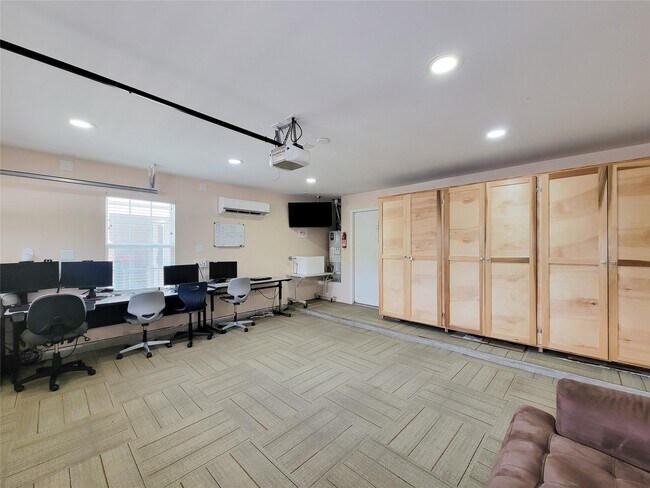 Building Photo - 7726 Sagemark Ridge Dr