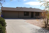 Building Photo - Spacious 3-Bedroom Home with Central A/C, ...