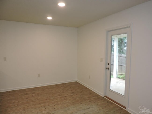 Building Photo - 5780 Blackhorse Cir