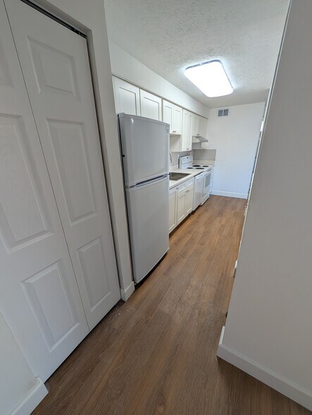 Kitchen - 19609 Gunners Branch Rd