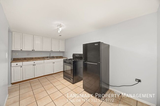 Building Photo - 4614 N Central Park Ave