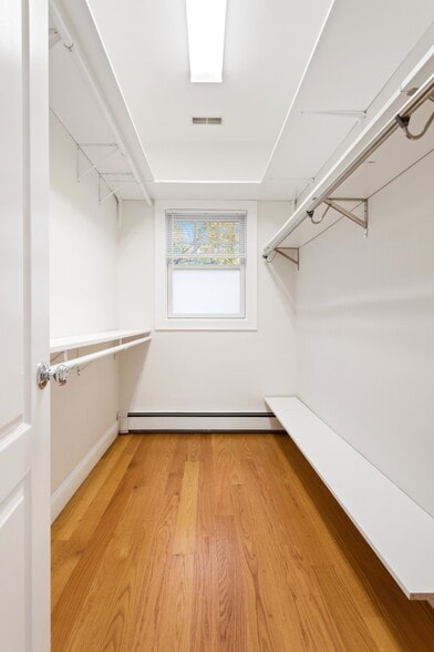 Building Photo - 9 Bagnall Ave