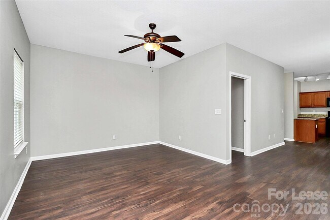 Building Photo - 6939 Brachnell View Dr