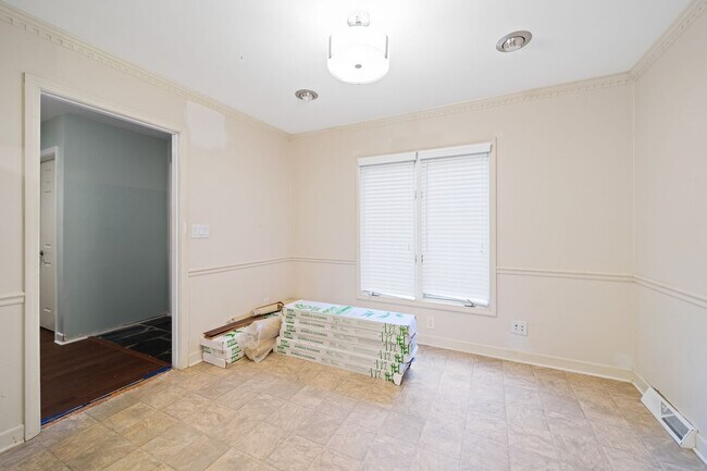 Building Photo - 3 Bedroom, 2.5 Bath Condo on the Pebble Creek Golf Course