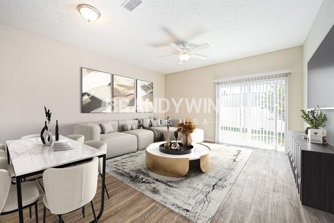 Building Photo - 450 Matilda Ln