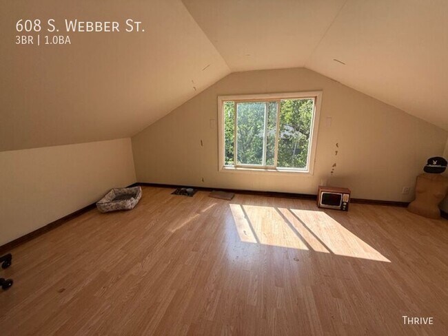 Building Photo - 608 S Webber St