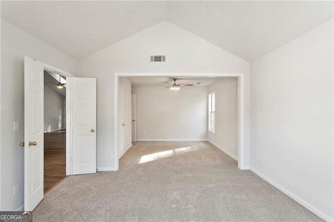 Building Photo - 2049 Manor Oak Ln