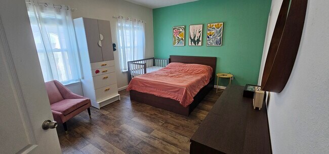 Building Photo - 4911 Key Lime Dr