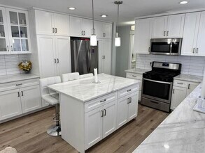 Building Photo - 2532 Cherry Grove Way