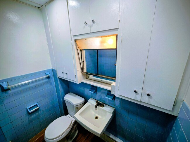 Building Photo - 1016 Spring Garden St