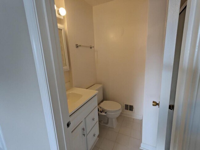 Building Photo - 7479 Zanuck Ct