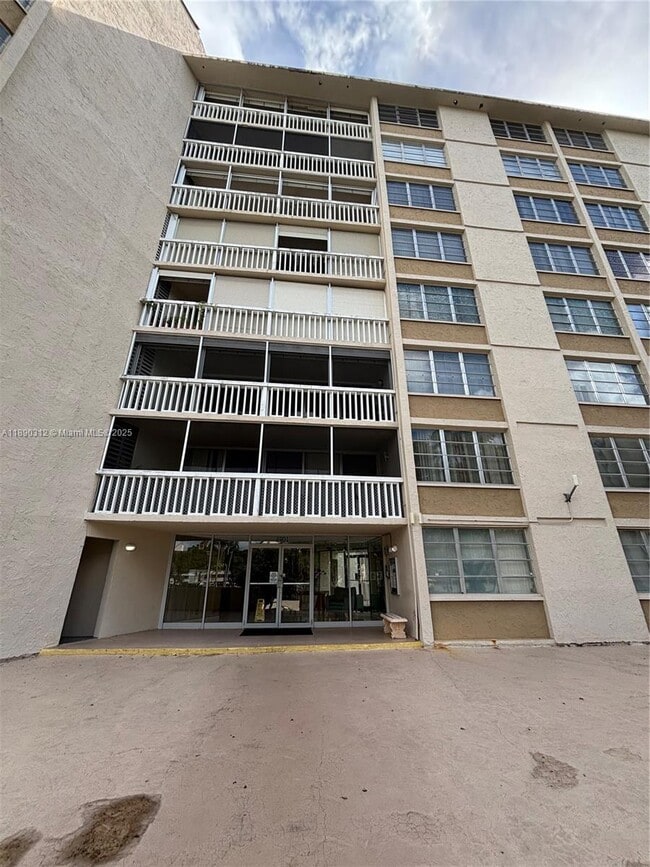 Building Photo - 6901 Environ Blvd