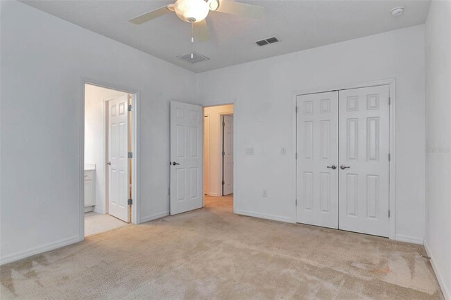 Building Photo - 2311 Victoria Dr