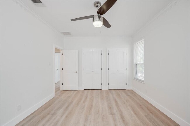 Building Photo - 3850 Bell Springs Rd