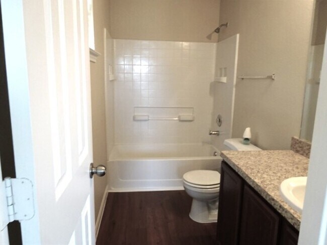 Building Photo - 5911 Brenwood Trails Ln